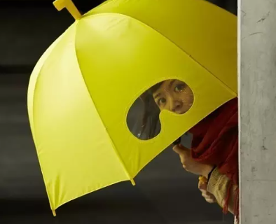 雨伞，避的是风雨，撑的是创意