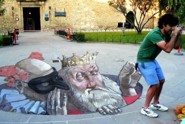 街头艺术家的作品真实到你怀疑人生.jpg